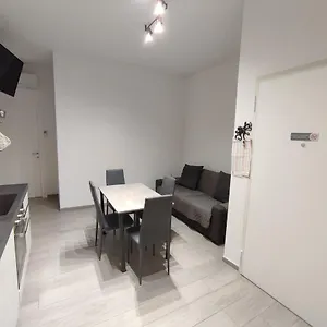 https://fiera-apartment-gioannetti-5.emilia-romagnahotels.net